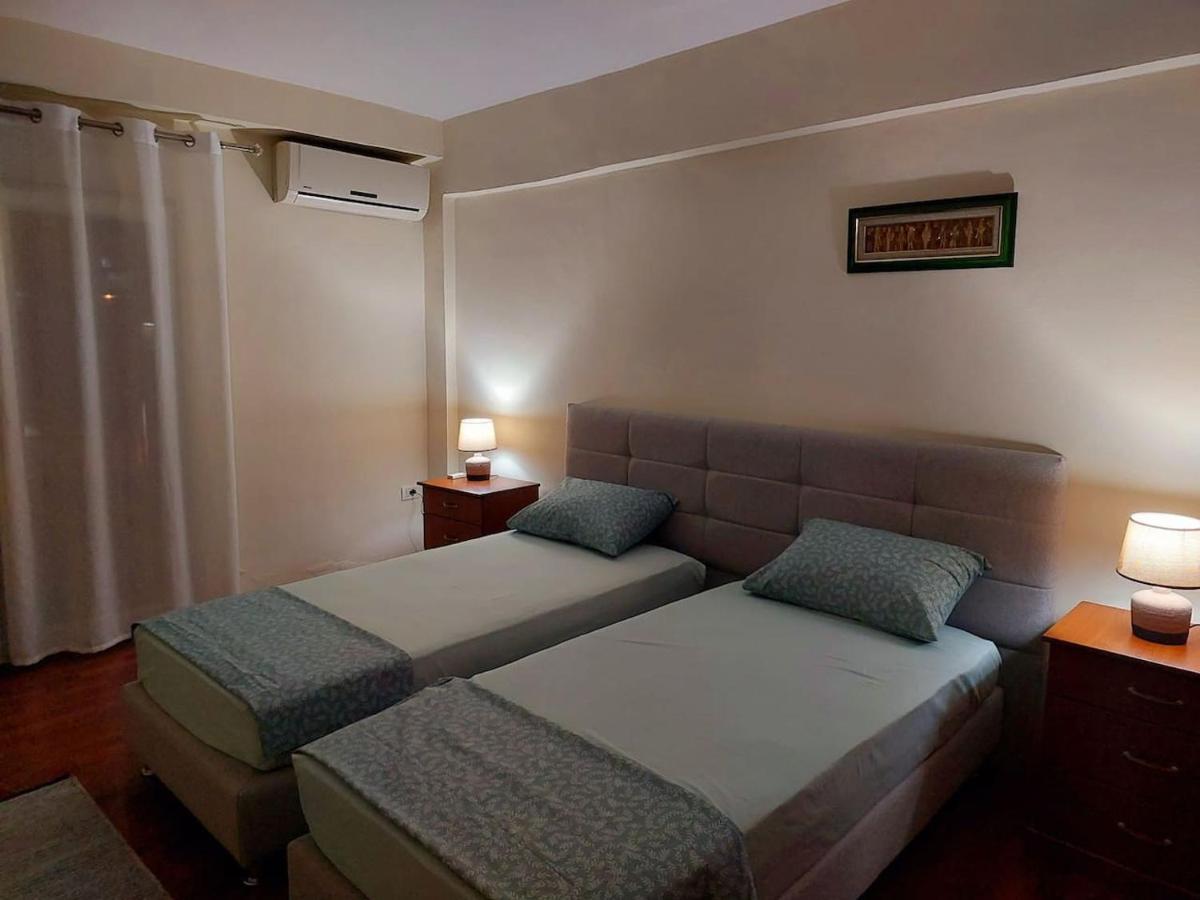 Solaris Guest House Shkodër Exteriör bild
